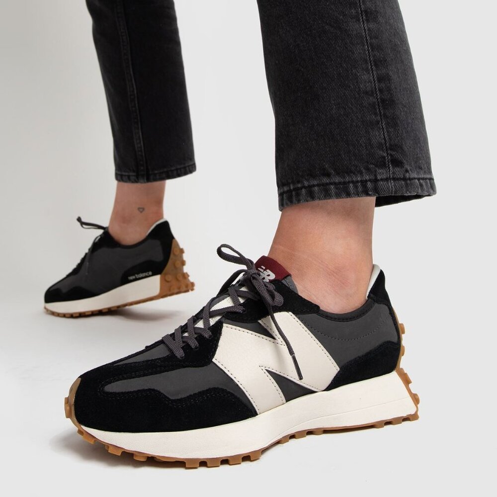 New Balance Women's Black and Cream Retro-Style Sneakers - Picture 2 of 16